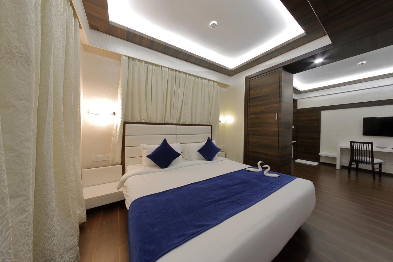 Hotel Silver Heights Ahmedabad Exterior foto